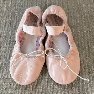 Little Girl Capezio Leather Ballet Flats
